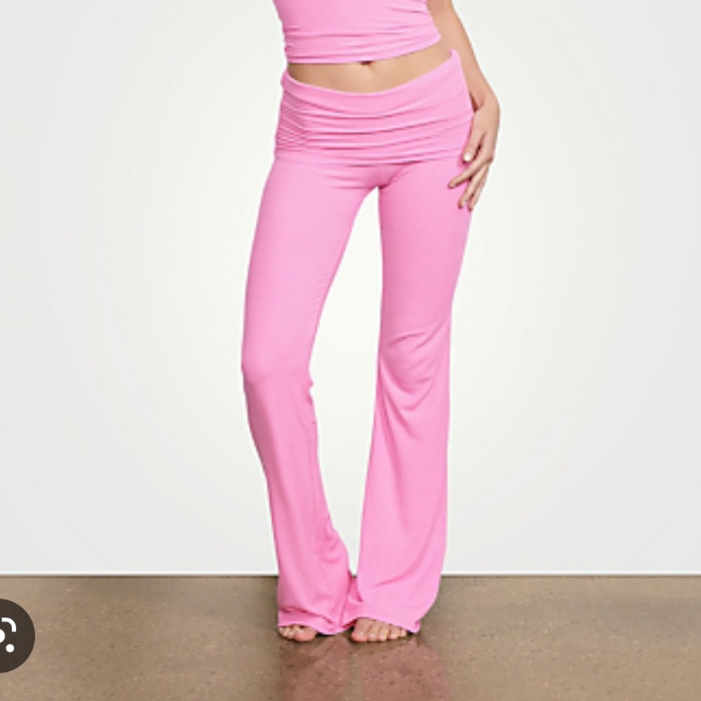 Skims Pants
